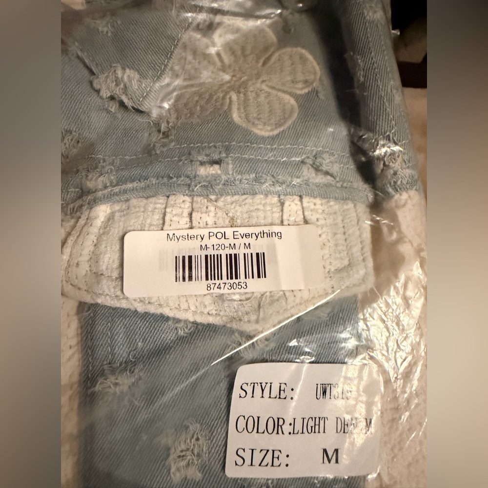 NWOT POL Distressed Light Blue Denim and Sweater Shacket - Picture 5 of 5